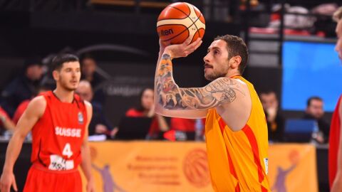 Stojan Gjuroski, con Macedonia.