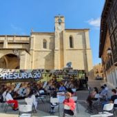 “El Hueco” y el autobús de la repoblación en Paredes de Nava