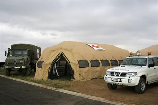 Ya ha comenzado la instalación de la nueva carpa de triaje en el exterior del Clínico de Zaragoza Ya ha comenzado la instalación de la nueva carpa de triaje en el exterior del Clínico de Zaragoza