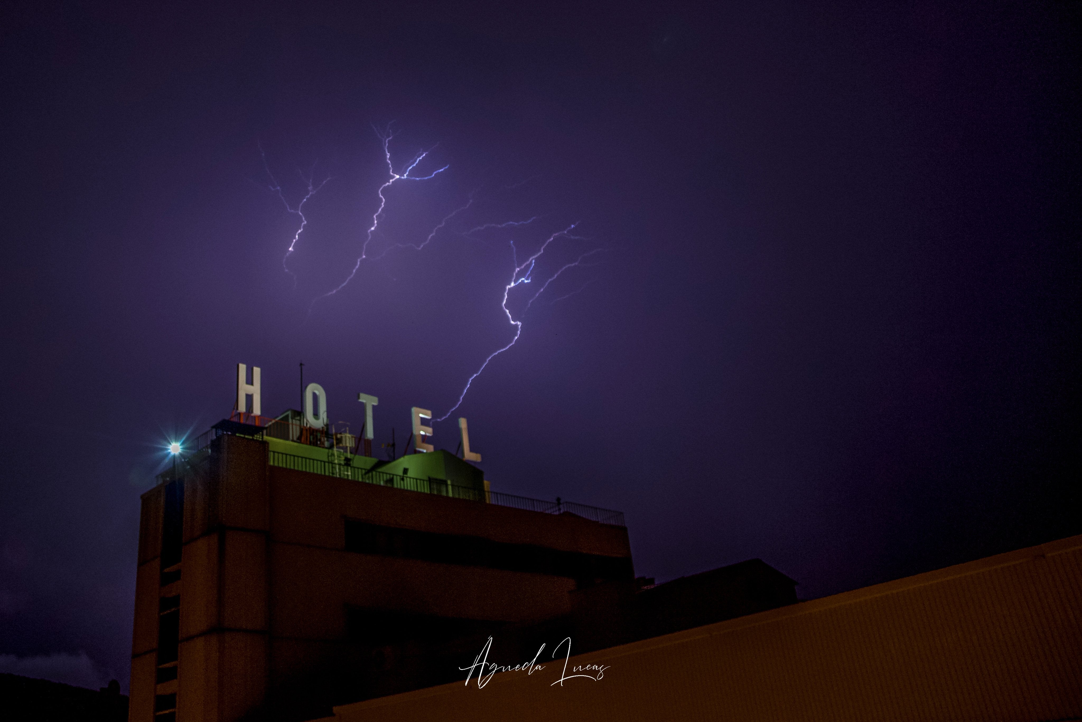 Más de Uno Cuenca 12/08/2020 Informativo 8:20 horas Más de Uno Cuenca 12/08/2020 Informativo 8:20 horas