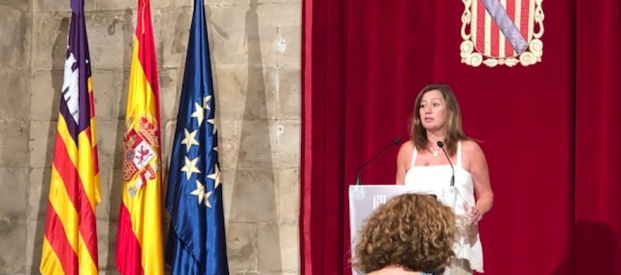 La presidenta del Govern balear, Francina Armengol, comparece en el Consolat de Mar. La presidenta del Govern balear, Francina Armengol, comparece en el Consolat de Mar.