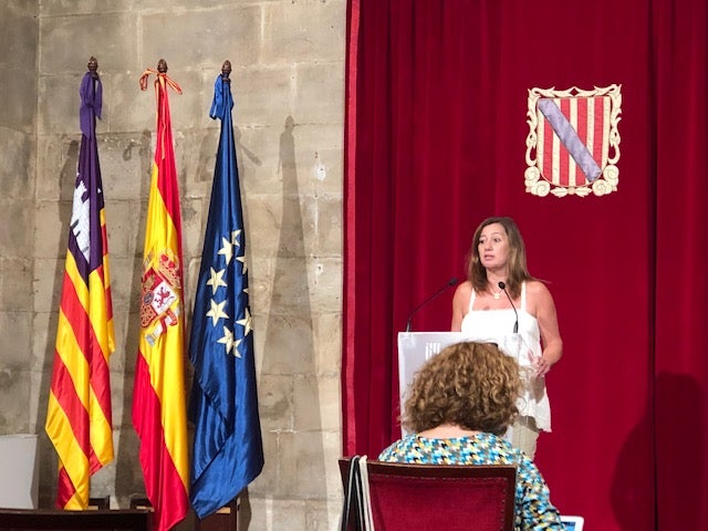 La limitación de reuniones sociales a diez personas entra en vigor este viernes en Baleares La limitación de reuniones sociales a diez personas entra en vigor este viernes en Baleares