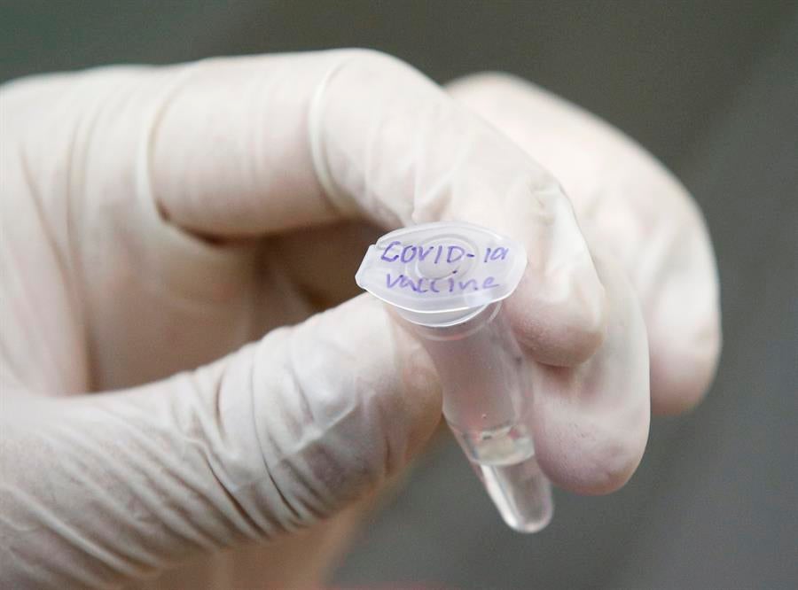 Presidente de la Sociedad Española de Inmunología, sobre la vacuna de Pfizer: "Son noticias esperanzadoras pero hay que tener cautela" Presidente de la Sociedad Española de Inmunología, sobre la vacuna de Pfizer: "Son noticias esperanzadoras pero hay que tener cautela"