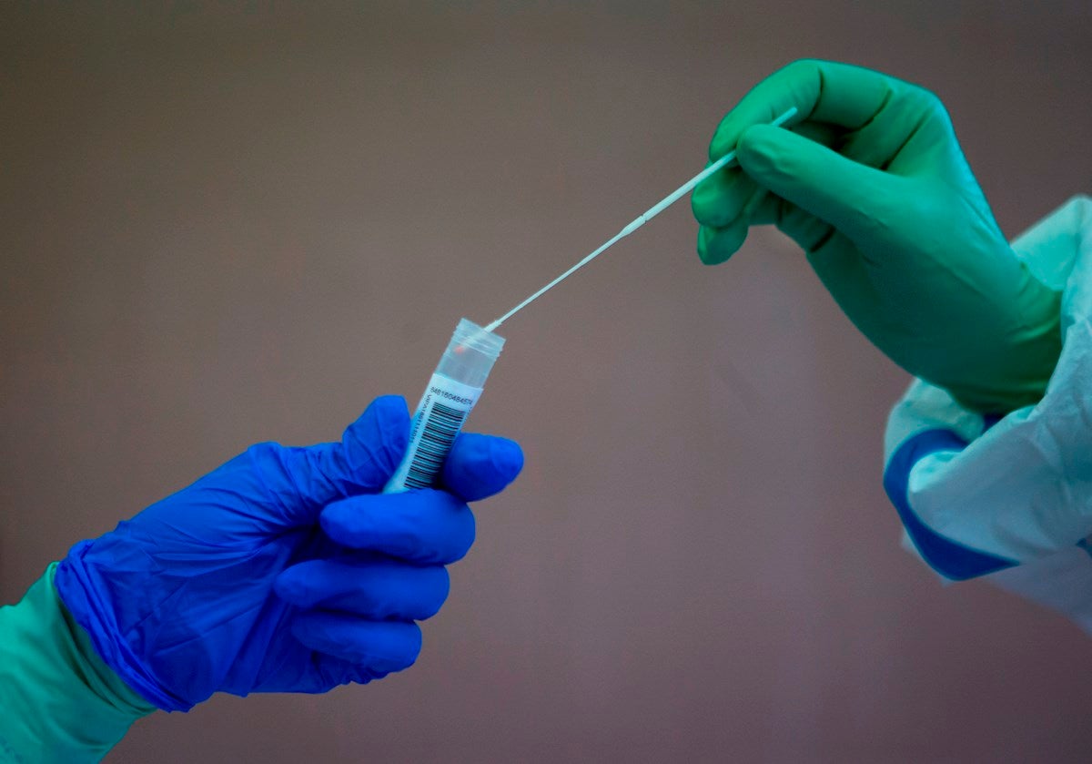 Un ciudadano de Covarrubias, primer reinfectado por coronavirus en España Un ciudadano de Covarrubias, primer reinfectado por coronavirus en España