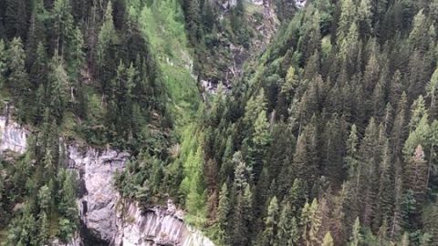 Imagen del barranco en el que los turistas espa&ntilde;oles sufrieron el accidente.