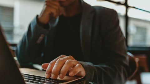 El peligro oculto del Dr. Google asi se generan bulos sobre salud a partir de informacion veraz