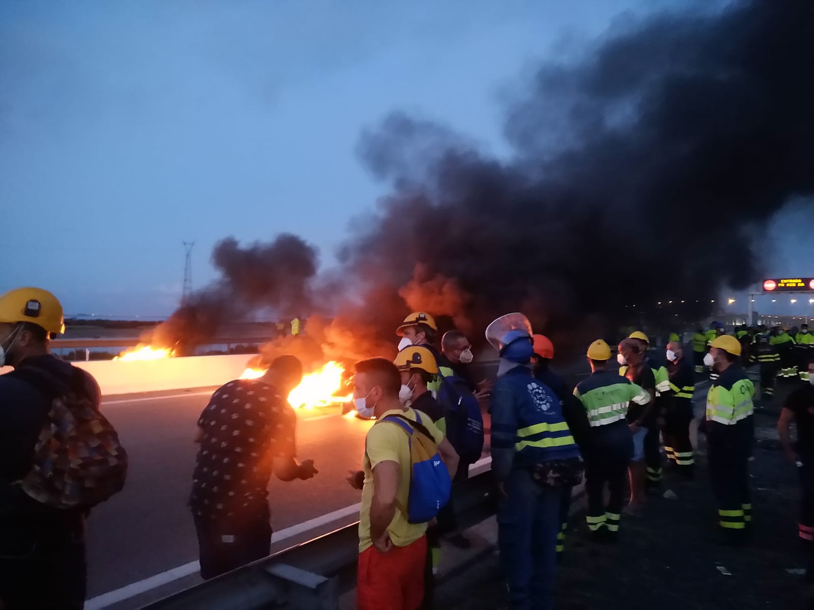 Más de mil trabajadores de la industria auxiliar del metal en Puerto Real podrían ir al paro en octubre Más de mil trabajadores de la industria auxiliar del metal en Puerto Real podrían ir al paro en octubre