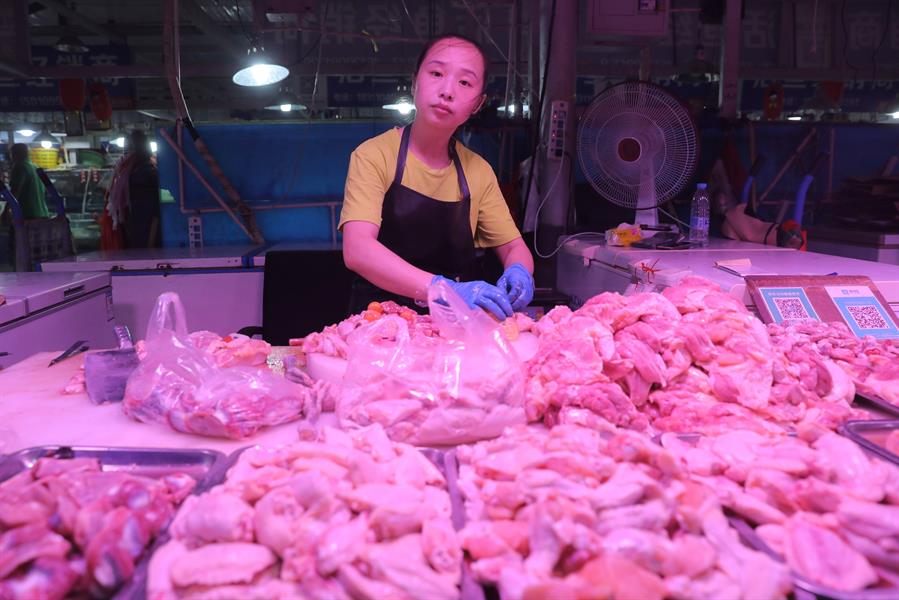 China detecta trazas de coronavirus en un lote de alitas de pollo importadas de Brasil China detecta trazas de coronavirus en un lote de alitas de pollo importadas de Brasil