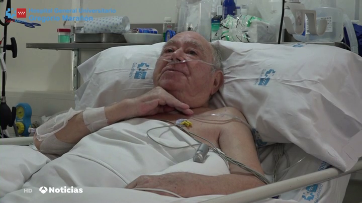 Tras 144 días sube a planta el paciente Covid que más tiempo ha estado en la UCI en España Tras 144 días sube a planta el paciente Covid que más tiempo ha estado en la UCI en España