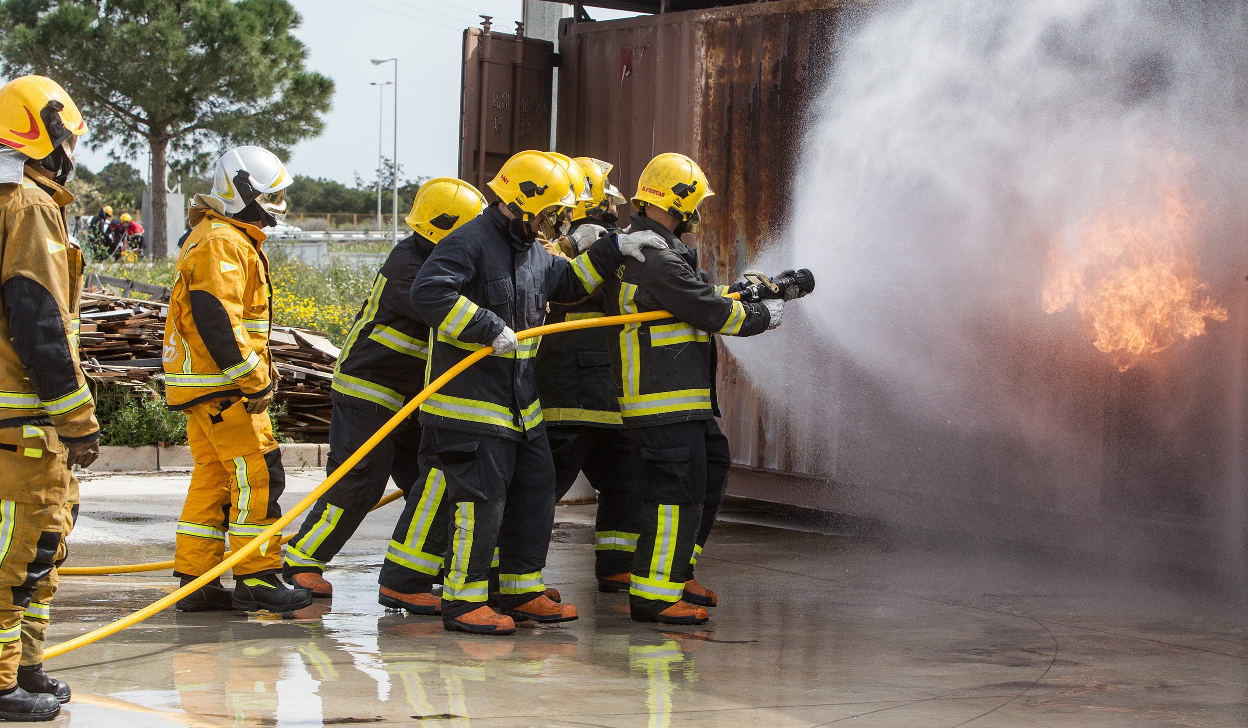El Consorcio de Bomberos recibe 700.000 euros para cubrir gastos en 107 localidades El Consorcio de Bomberos recibe 700.000 euros para cubrir gastos en 107 localidades