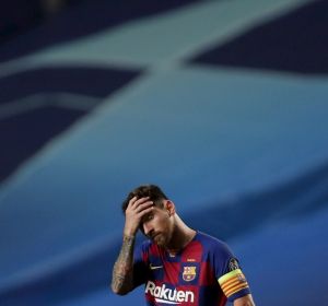 Lionel Messi, cabizbajo Lionel Messi, cabizbajo