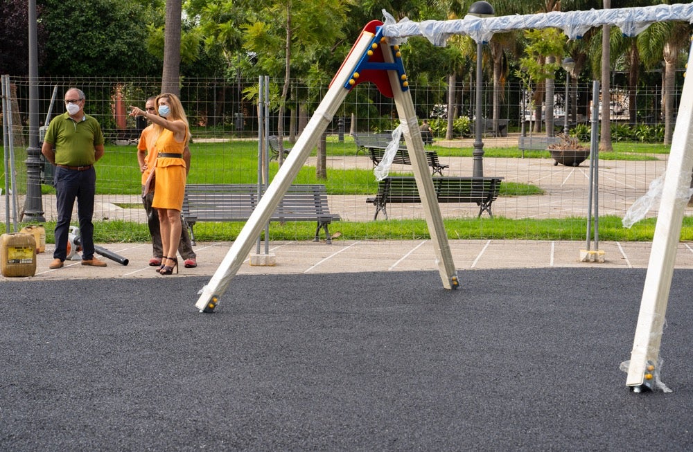 El Ayuntamiento ejecuta labores de remodelación en la zona de juegos del Parque de las Huertas El Ayuntamiento ejecuta labores de remodelación en la zona de juegos del Parque de las Huertas
