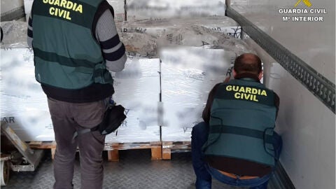 La Guardia Civil precinta los productos requisados