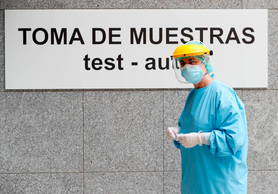Datos del coronavirus en España: Sanidad notifica 1.833 contagios en las últimas 24 horas y más de 16.000 desde el viernes Datos del coronavirus en España: Sanidad notifica 1.833 contagios en las últimas 24 horas y más de 16.000 desde el viernes