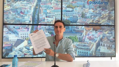 Instantes de la rueda de prensa