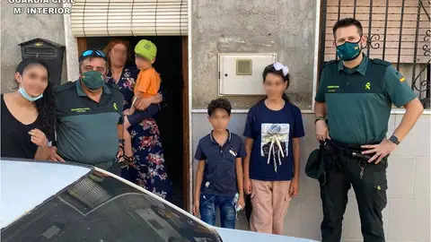 Los menores perdidos ya con su familia Los menores perdidos ya con su familia