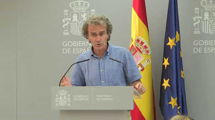 Fernando Simón, sobre los contagios acumulados: "No son cifras buenas, nos gustaría estar en unas mucho más bajas" Fernando Simón, sobre los contagios acumulados: "No son cifras buenas, nos gustaría estar en unas mucho más bajas"