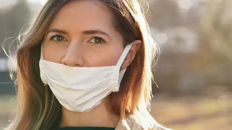 Uso incorrecto de la mascarilla Uso incorrecto de la mascarilla