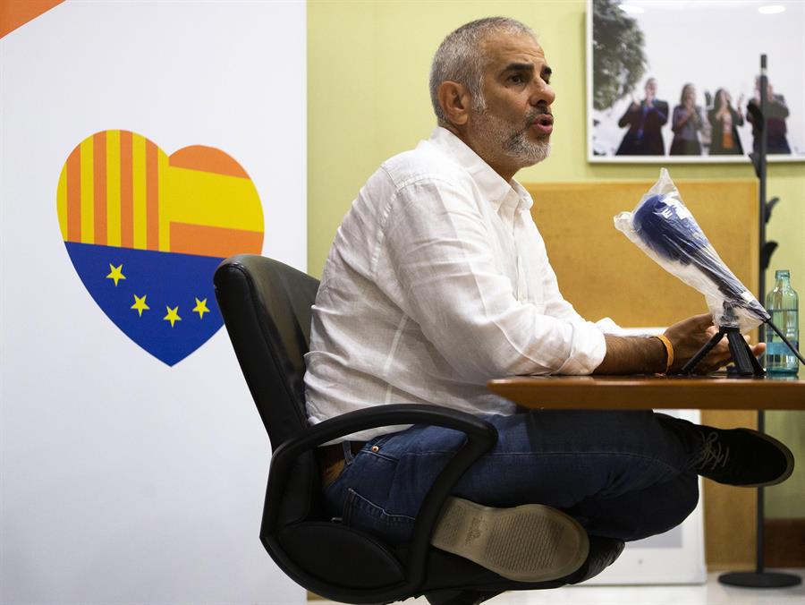 Carlos Carrizosa será el candidato de Cs a la Generalitat en sustitución de Lorena Roldán Carlos Carrizosa será el candidato de Cs a la Generalitat en sustitución de Lorena Roldán
