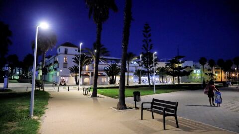 Instalaci&oacute;n lum&iacute;nica en Rota