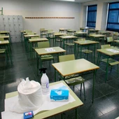 Detalle de un aula vacía en el instituto IES San Tomé en Vigo Detalle de un aula vacía en el instituto IES San Tomé en Vigo