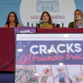 Presentación de la campaña 'Cracks' Presentación de la campaña 'Cracks'