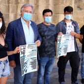 Instantes de la presentación del ciclo Extramuros