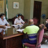 Instantes de la reunión en el Ayuntamiento de Rota