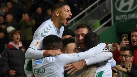 ÓÓscar Gil celebra un gol con el Elche CF. ELCHE CF