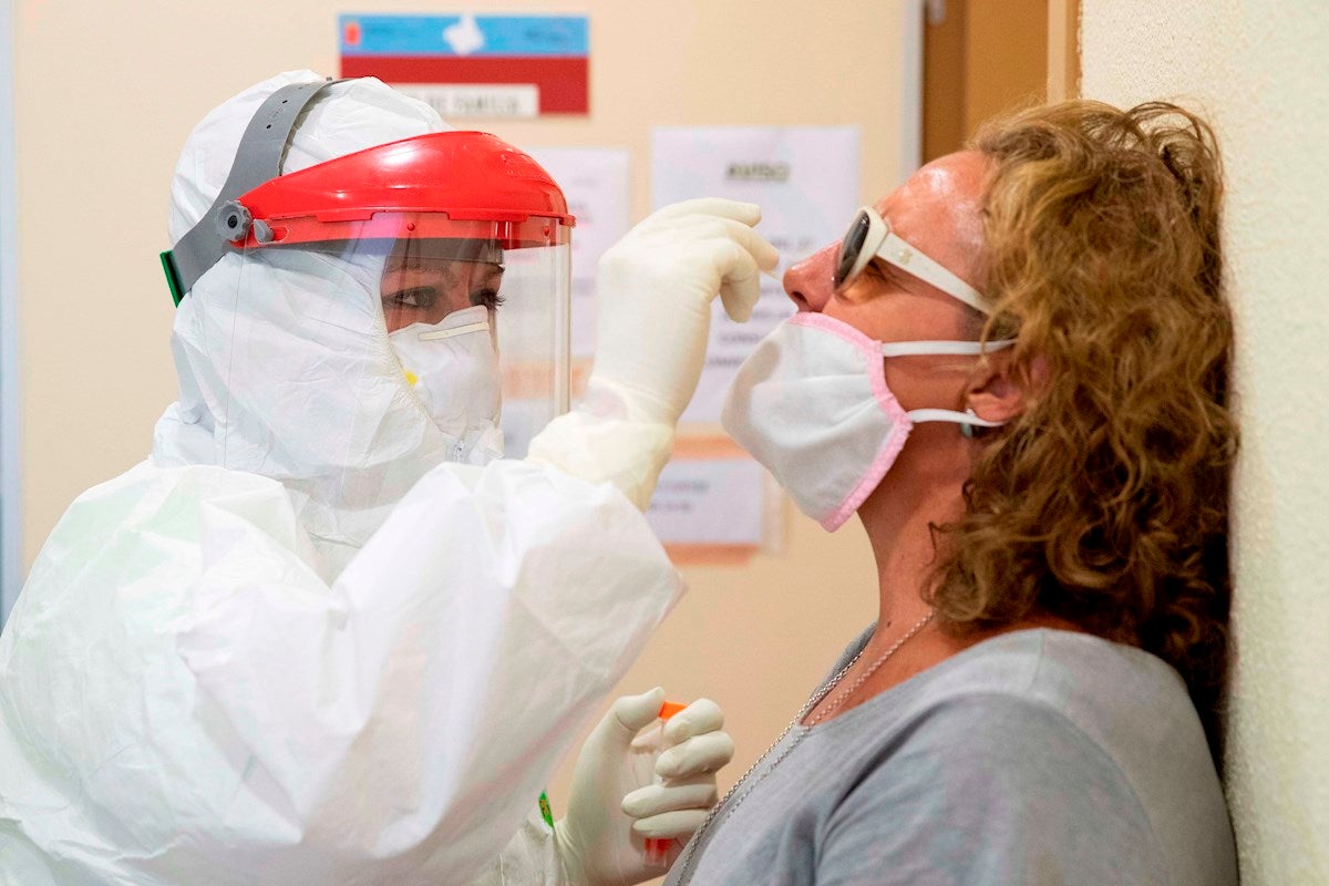 Vecinos de Broto se confinan por un brote Vecinos de Broto se confinan por un brote
