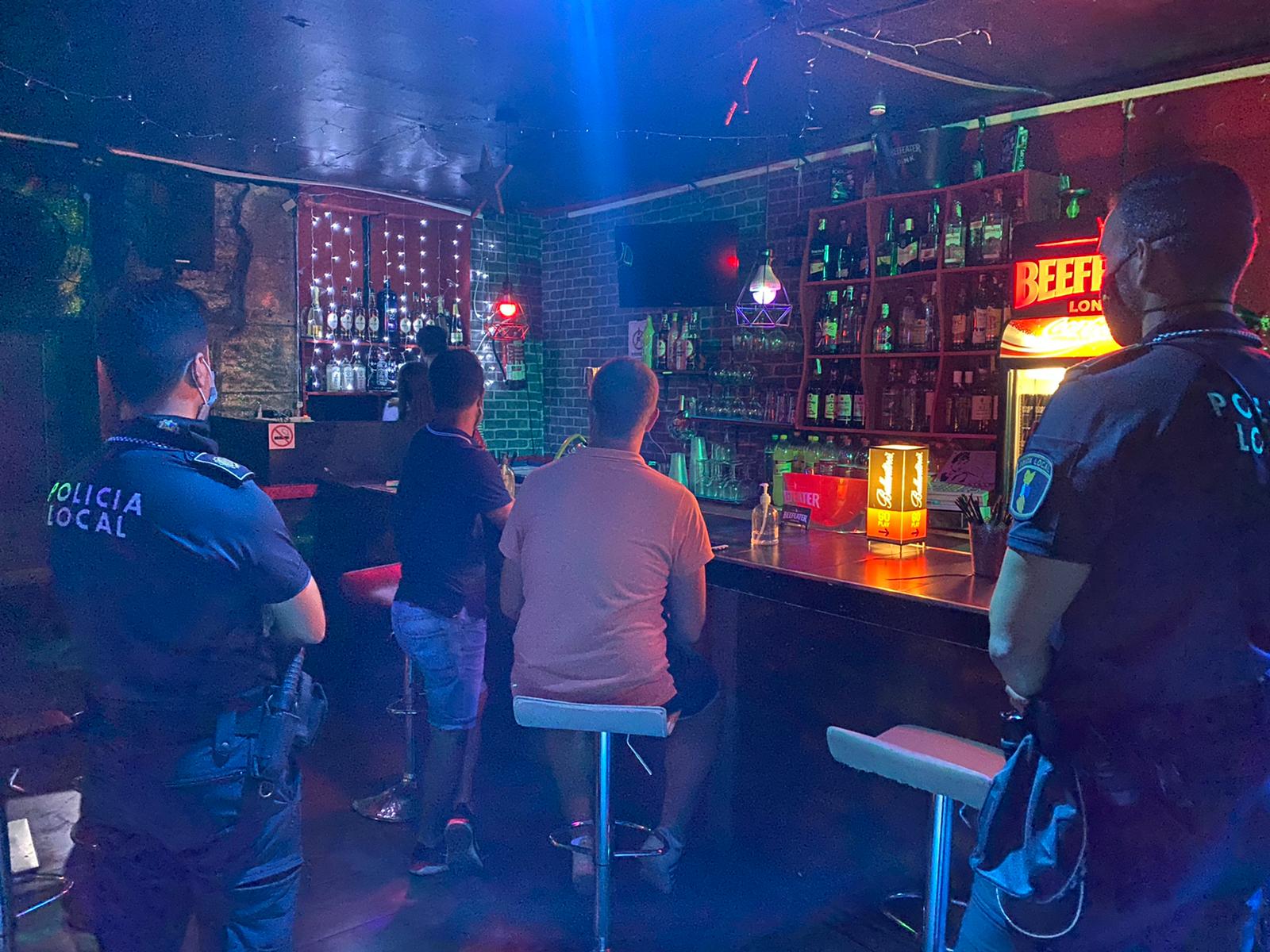 Almería activa un plan para inspeccionar locales de ocio nocturno Almería activa un plan para inspeccionar locales de ocio nocturno