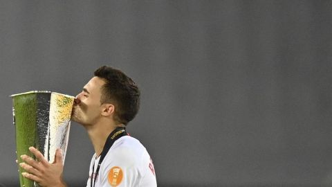 Sergio Reguil&oacute;n, lateral del Sevilla. 
