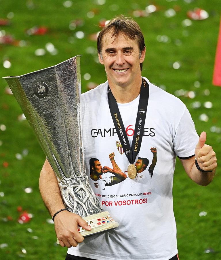 Julen Lopetegui: "Reguilón ha crecido muchísimo y ojalá pueda seguir con nosotros" Julen Lopetegui: "Reguilón ha crecido muchísimo y ojalá pueda seguir con nosotros"