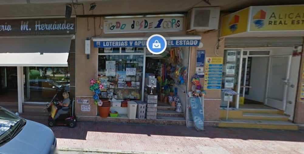 El segundo premio de la Lotería Nacional deja 120.000 euros a la serie en La Mata El segundo premio de la Lotería Nacional deja 120.000 euros a la serie en La Mata