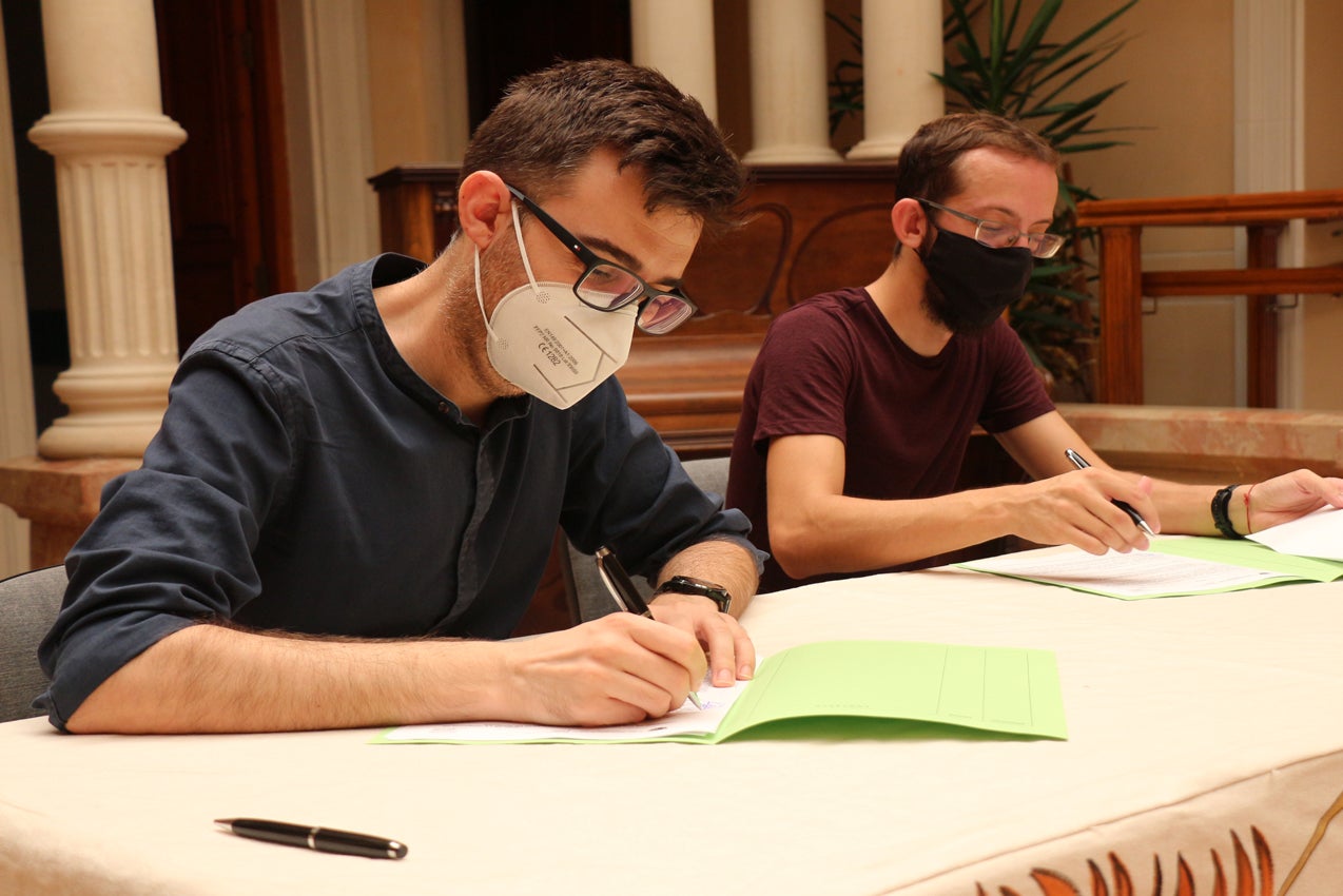 El Ayuntamiento de Novelda asigna 5.000 euros al Consell de la Joventut El Ayuntamiento de Novelda asigna 5.000 euros al Consell de la Joventut