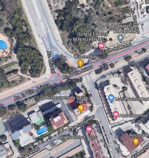 Un autobús mata a una joven que circulaba en Benidorm con un patinete eléctrico por el carril bici Un autobús mata a una joven que circulaba en Benidorm con un patinete eléctrico por el carril bici