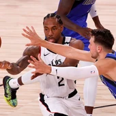 Doncic con Leonard Doncic con Leonard