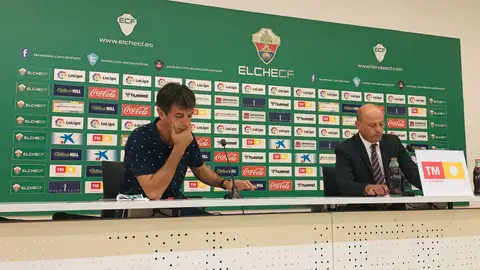 Pacheta ha estado acompañado por el presidente del Elche, Joaquín Buitrago, en su despedida como entrenador del Elche CF. ELCHE CF