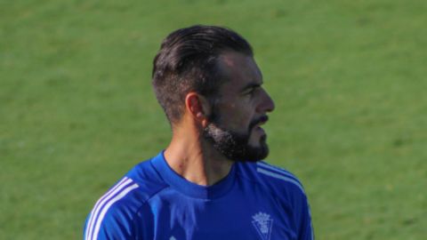 &Aacute;lvaro Negredo, en un entrenamiento con el C&aacute;diz. 