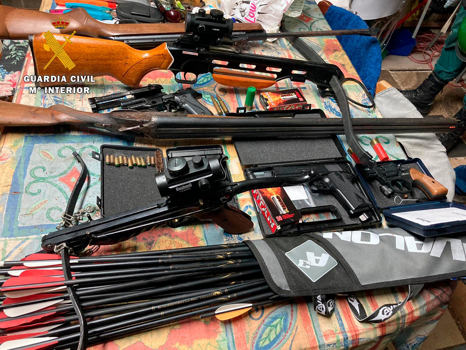 Detenido en Polop un hombre por golpear gravemente y amenazar con una escopeta a su expareja Detenido en Polop un hombre por golpear gravemente y amenazar con una escopeta a su expareja