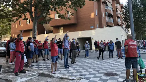 Protesta de los trabajadores de Coca Cola a las puertas de los juzgados de Cuenca Protesta de los trabajadores de Coca Cola a las puertas de los juzgados de Cuenca