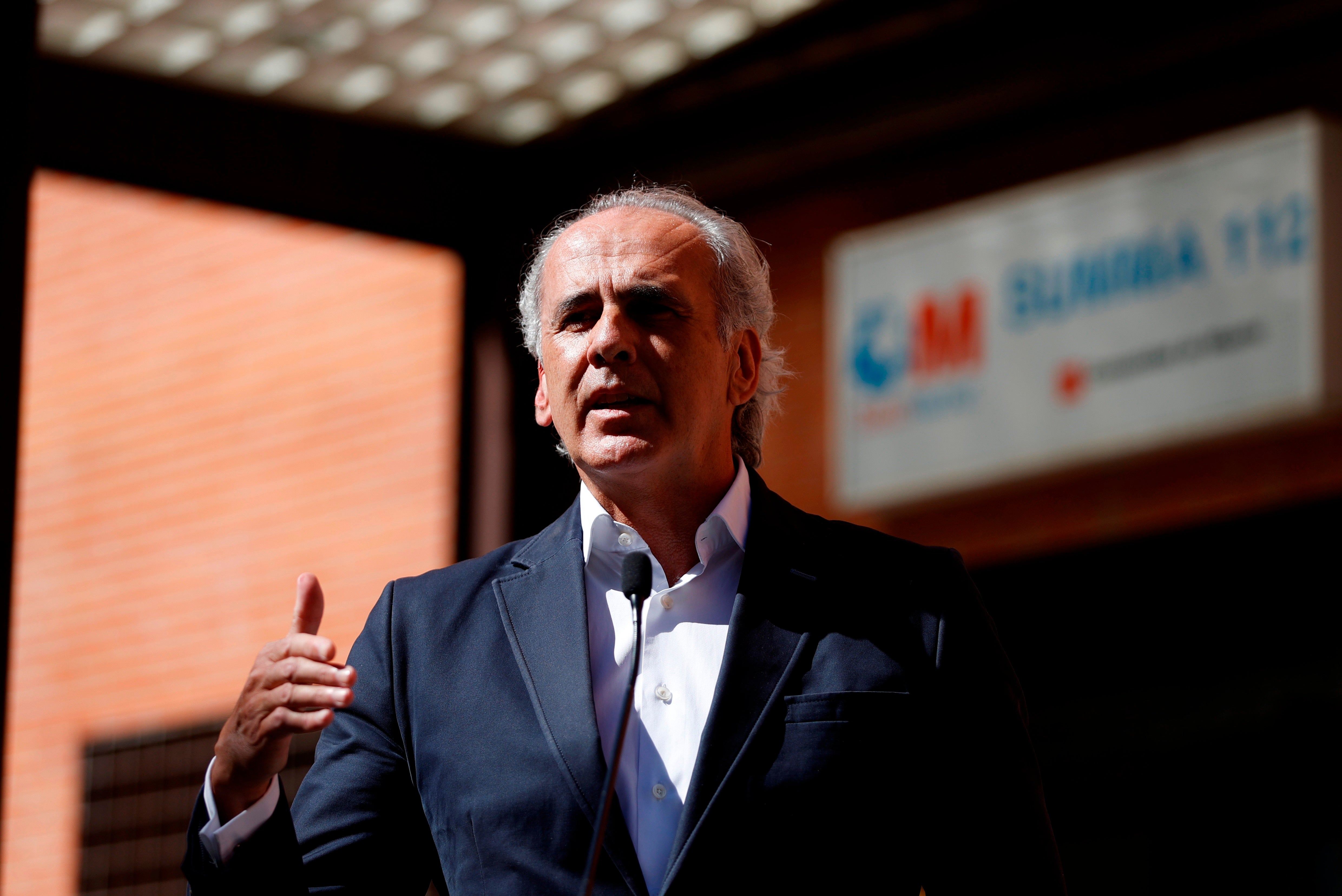 Enrique Ruiz Escudero: "Nos ha decepcionado la línea del Gobierno, pasan de avalar nuestras medidas a querer cerrar Madrid" Enrique Ruiz Escudero: "Nos ha decepcionado la línea del Gobierno, pasan de avalar nuestras medidas a querer cerrar Madrid"