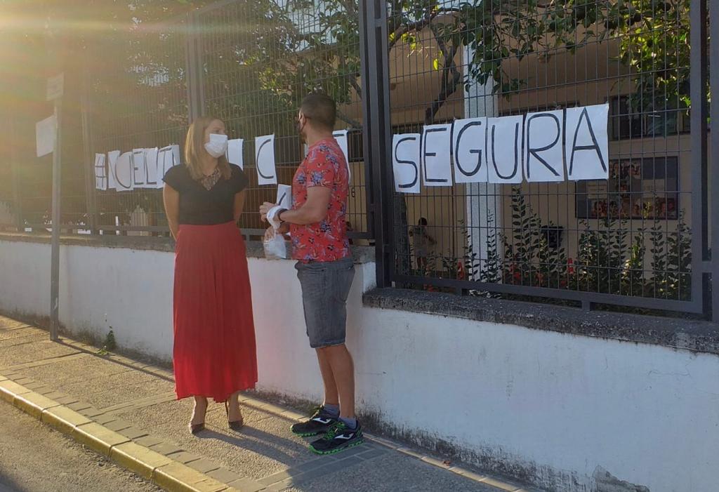 La comunidad educativa del Alfonso X 'se planta': reclama una nueva unidad para el centro y reducir el ratio en las aulas La comunidad educativa del Alfonso X 'se planta': reclama una nueva unidad para el centro y reducir el ratio en las aulas