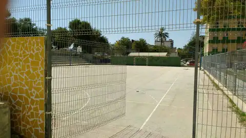 Pista deportiva en Ciudad Jardín Pista deportiva en Ciudad Jardín