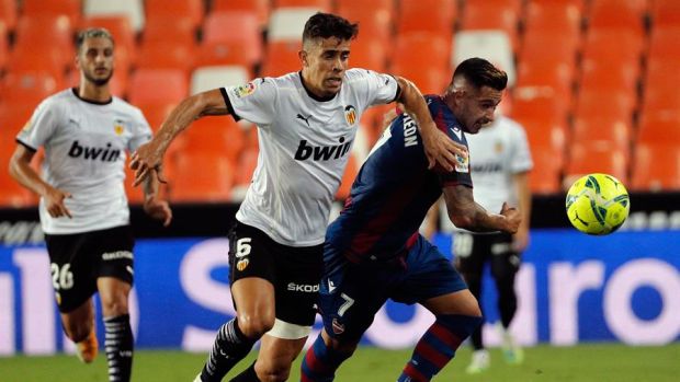 Goles del Valencia 4 - 2 Levante. Manu Vallejo culmina la remontada del  Valencia en Mestalla | Onda Cero Radio
