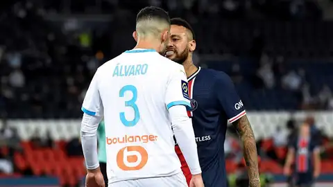 Pelea entre Neymar y el español, Álvaro González, en el PSG-Marsella, que dejó cinco expulsados y denuncias de insultos racistas Pelea entre Neymar y el español, Álvaro González, en el PSG-Marsella, que dejó cinco expulsados y denuncias de insultos racistas