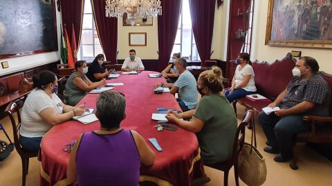 Instantes de la reuni&oacute;n en el Ayuntamiento
