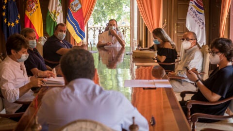 Reuni&oacute;n en el Ayuntamiento de Sanl&uacute;car