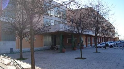 Denuncian masificaci&oacute;n en las aulas