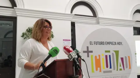 Elena Amaya, alcaldesa de Puerto Real Elena Amaya, alcaldesa de Puerto Real